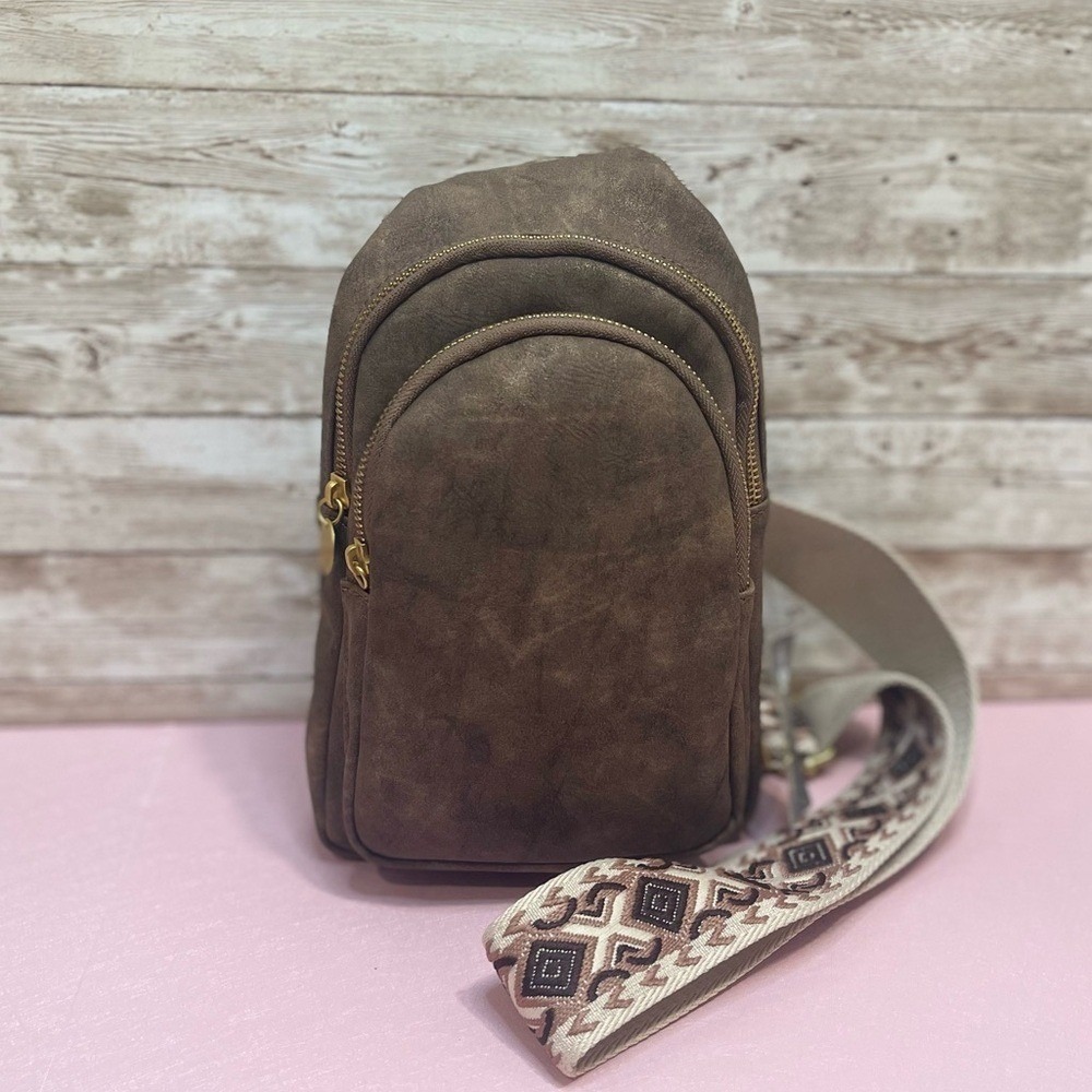 Style & Co. Brown Crossbody Bag with Patterned Strap NWOT Retails $69 - Picture 2 of 11